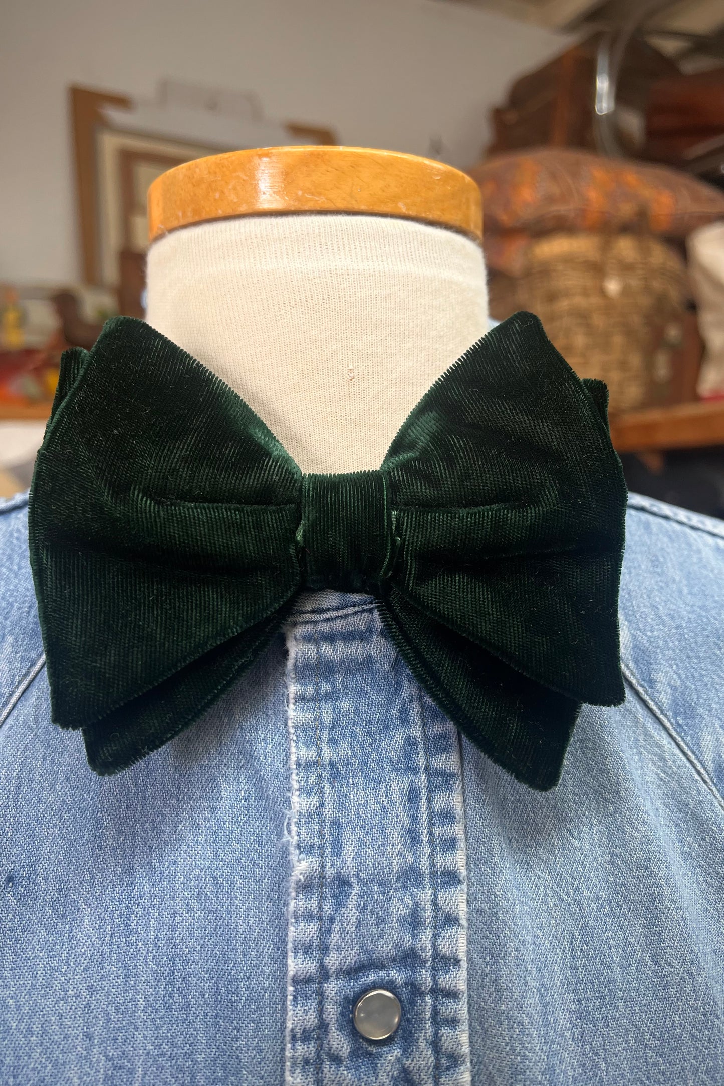 Vintage 70’s Velvet Clip On Bow Tie