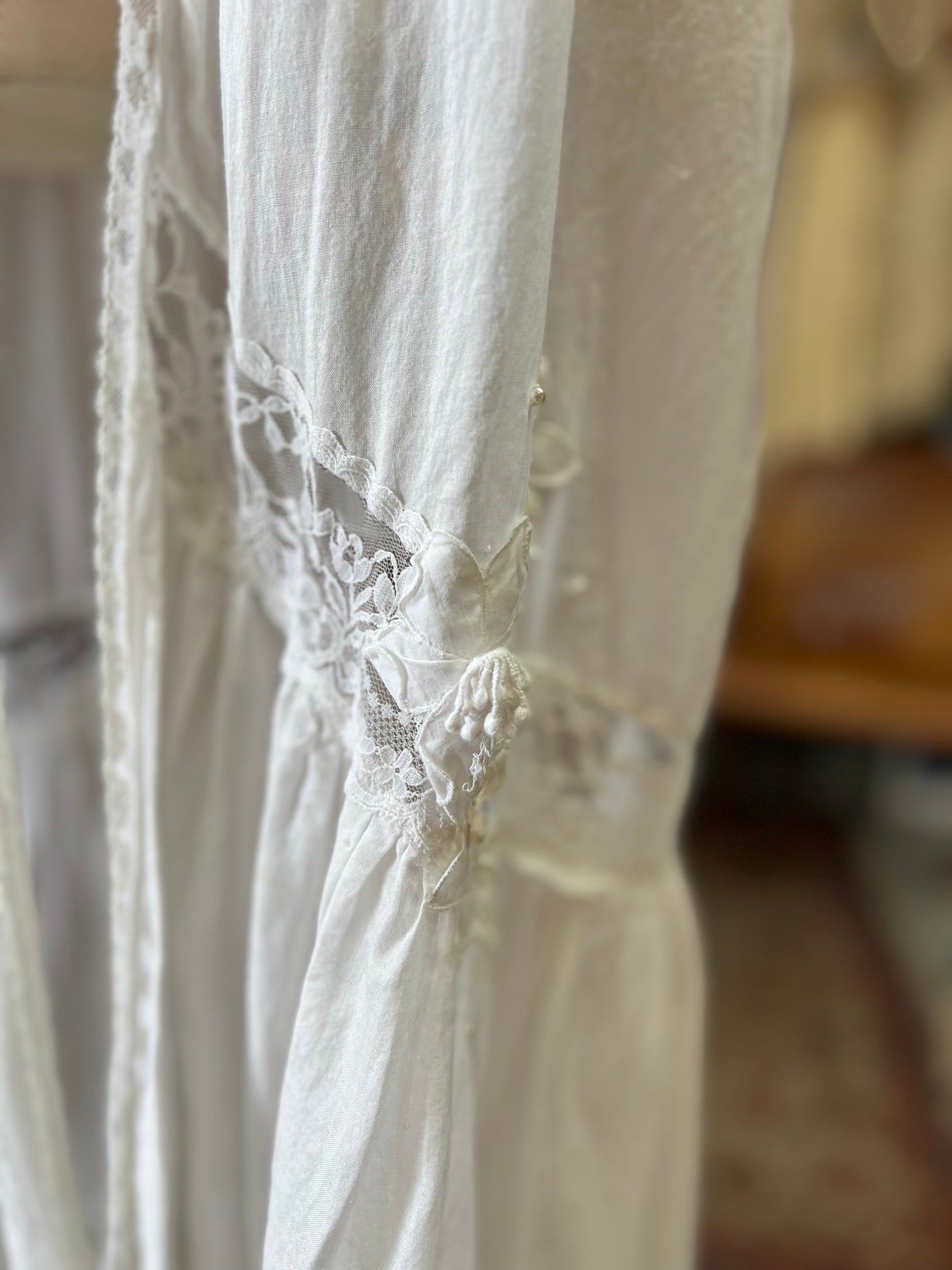 Vintage Ethereal Cotton Lace Flower Detail Peignoir P/S