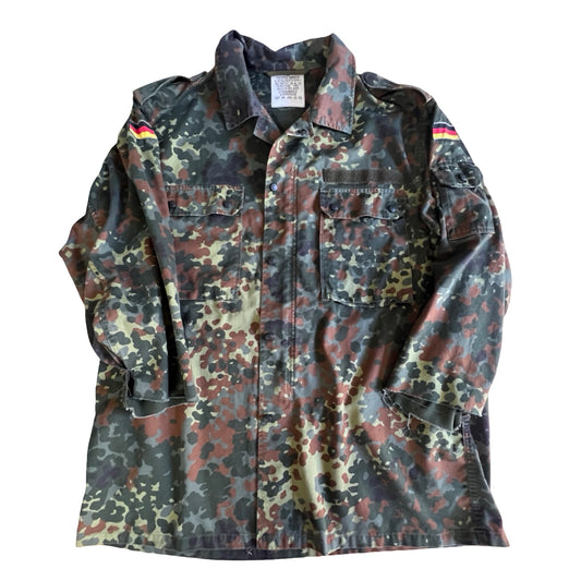Vintage 90’s Distressed Camo Field Shirt Jacket XL