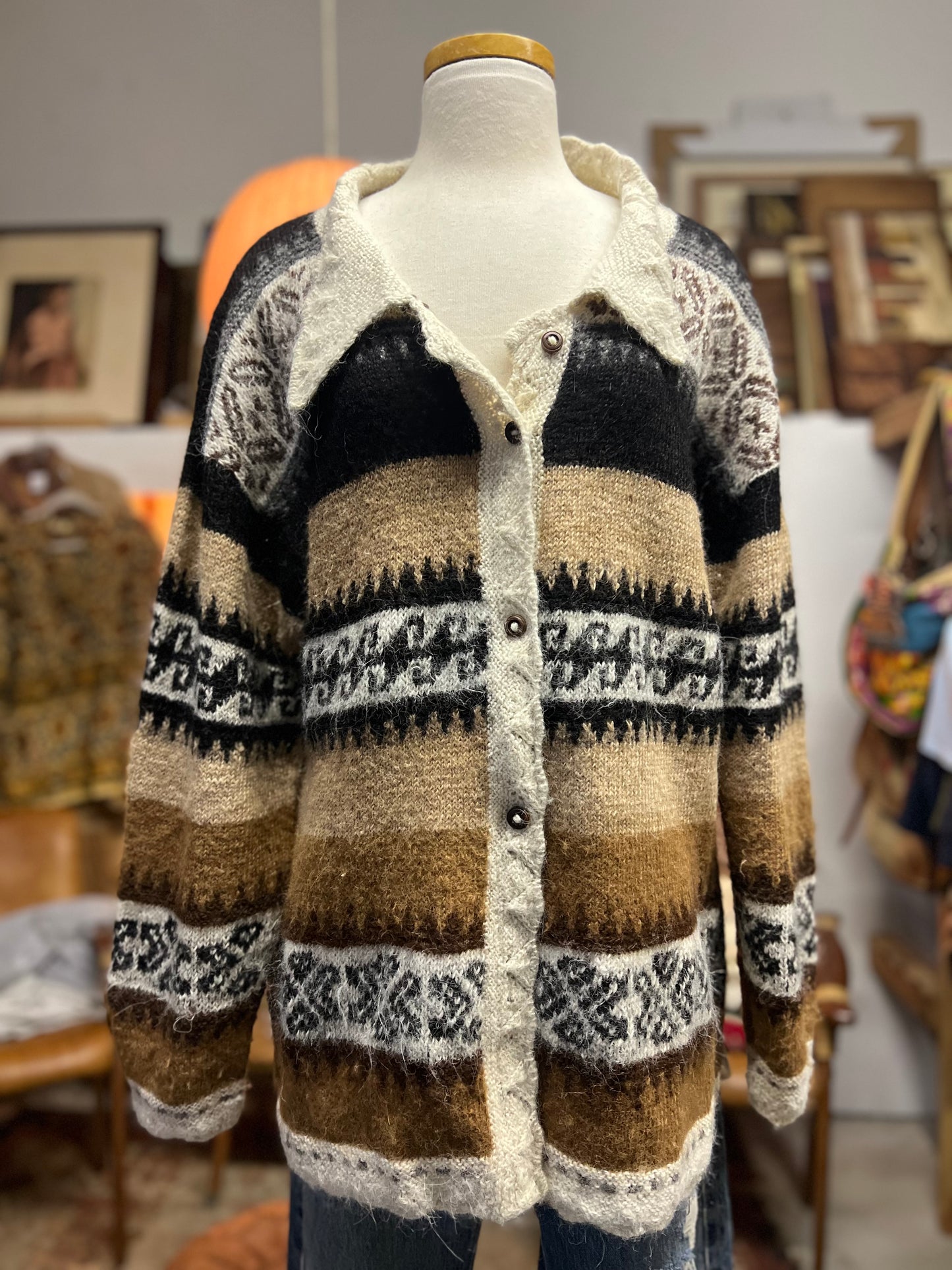 Vintage Soft Alpaca Cardigan Sweater Cowichan Style Scalloped Collar & Trim