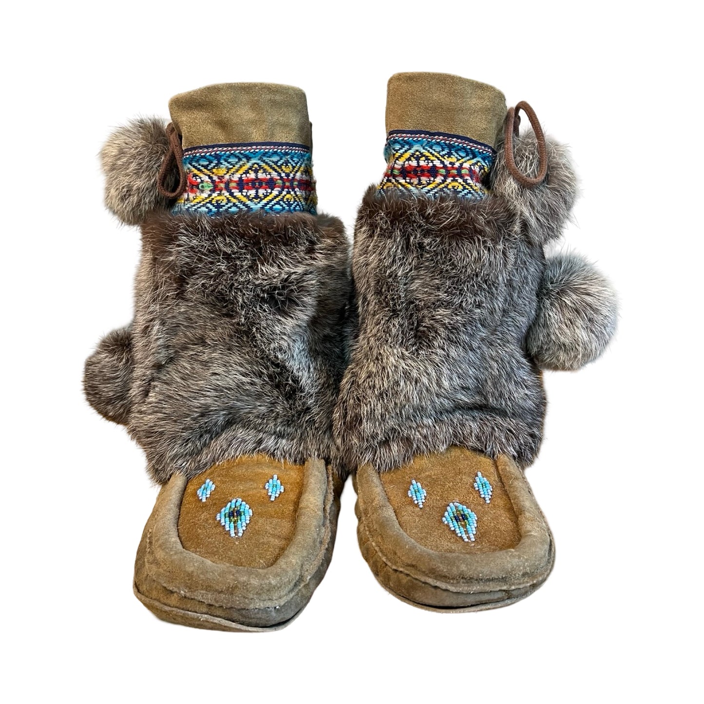 Vintage Suede Moccasin Fur Boots w/ Seed Beading and Side Tie Pom Pom 8/9