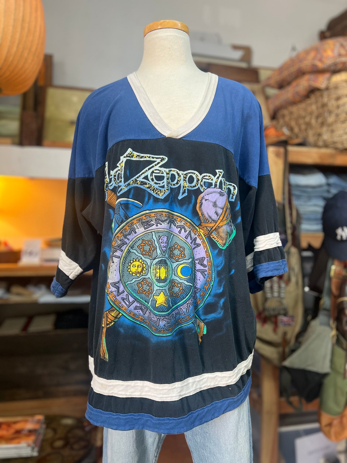 Vintage Led Zeppelin 90’s Myth Gem Winterland Oversized V-Neck Jersey XL