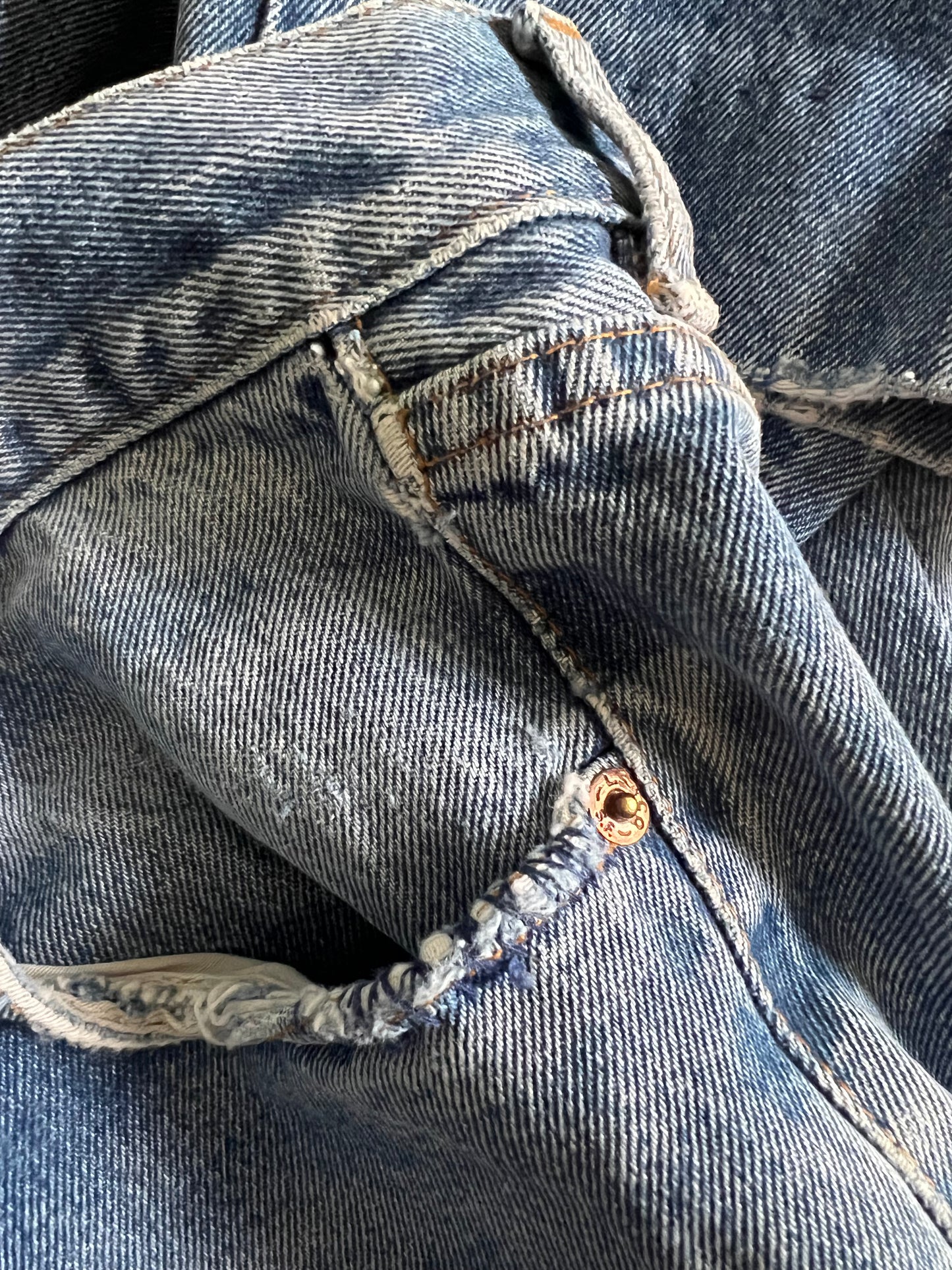 Vintage Levi’s 501 Faded and Worn to Perfection! 34x26