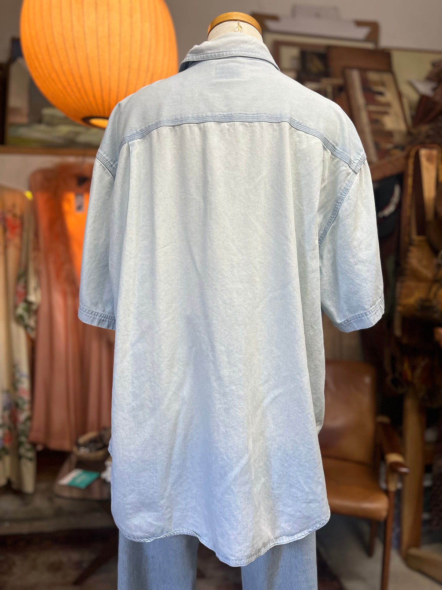 Vintage 90’s American Blue Oversized Faded Soft S/S Denim Shirt XXL