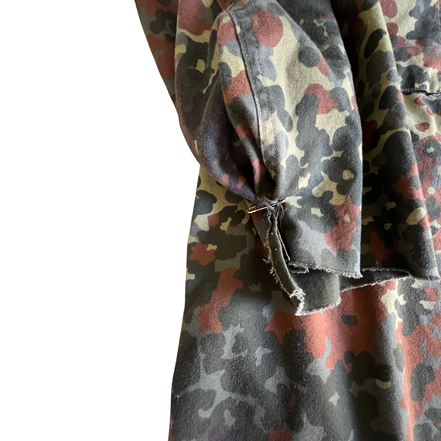 Vintage 90’s Distressed Camo Field Shirt Jacket XL