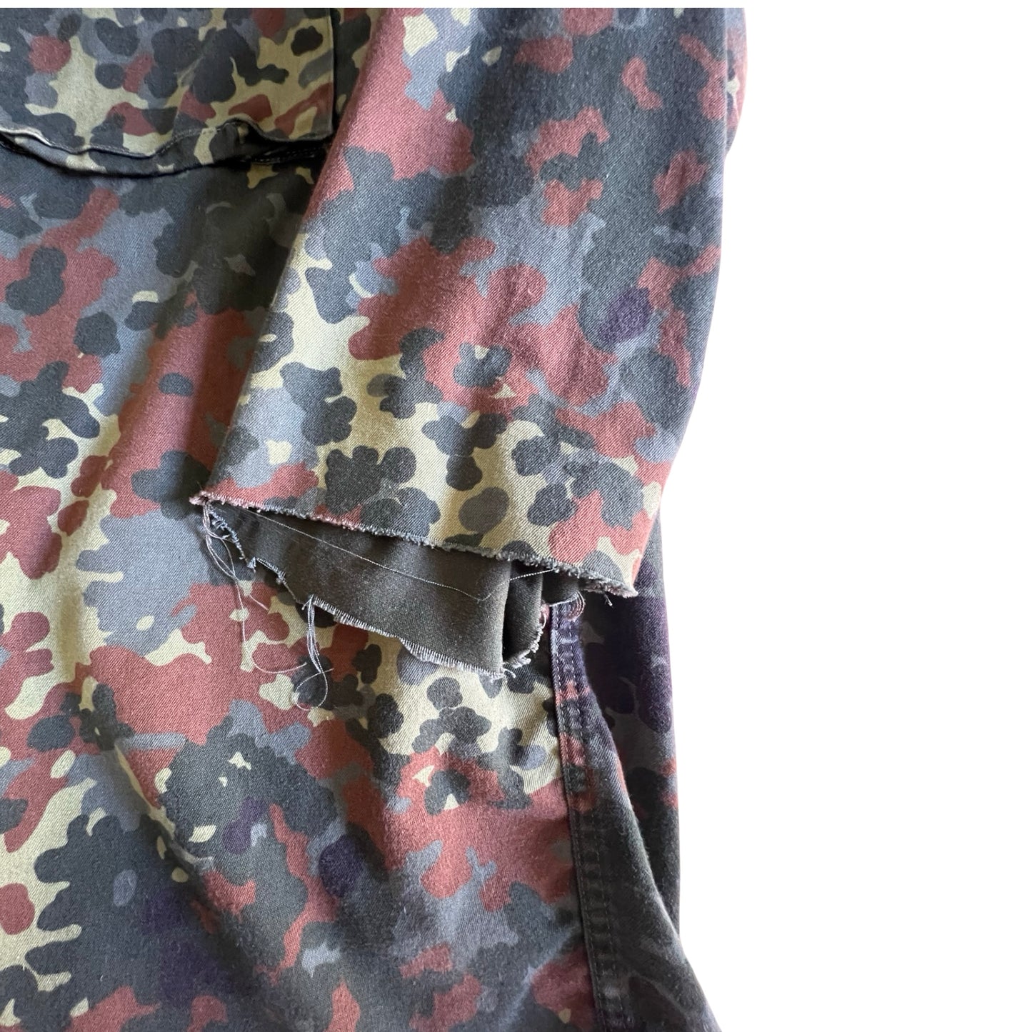 Vintage 90’s Distressed Camo Field Shirt Jacket XL