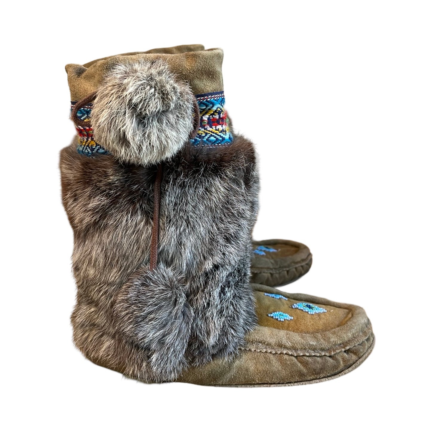 Vintage Suede Moccasin Fur Boots w/ Seed Beading and Side Tie Pom Pom 8/9
