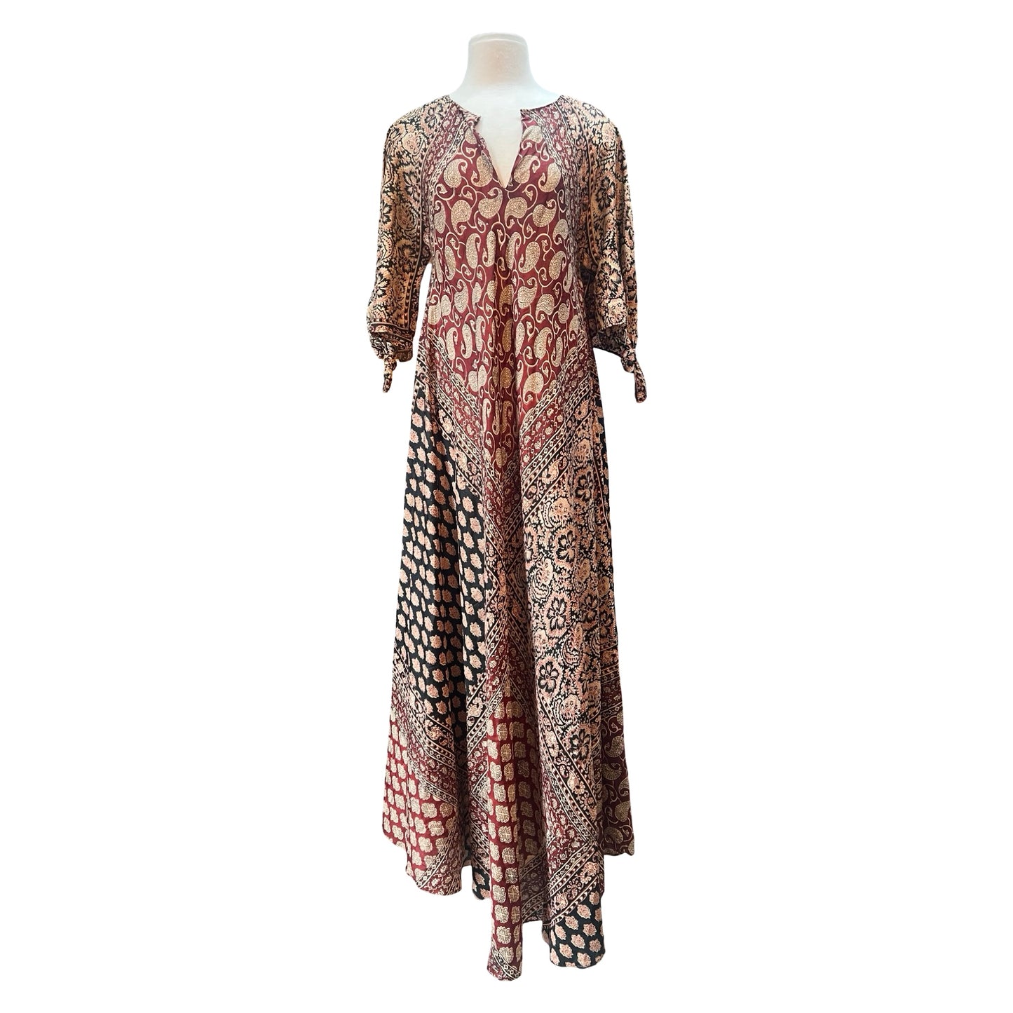 Very Rare Collectible India Imports of Rhode Island 70’s Silk Block Print Dress