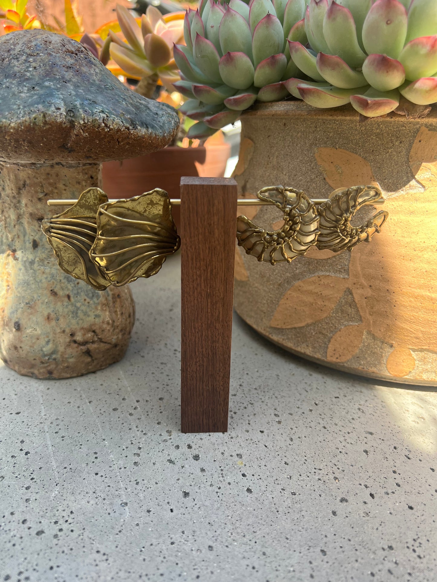 Vintage 70’s/80’s Modernist Brass & Silver Crescent Moon Earrings Hecho En Mexico