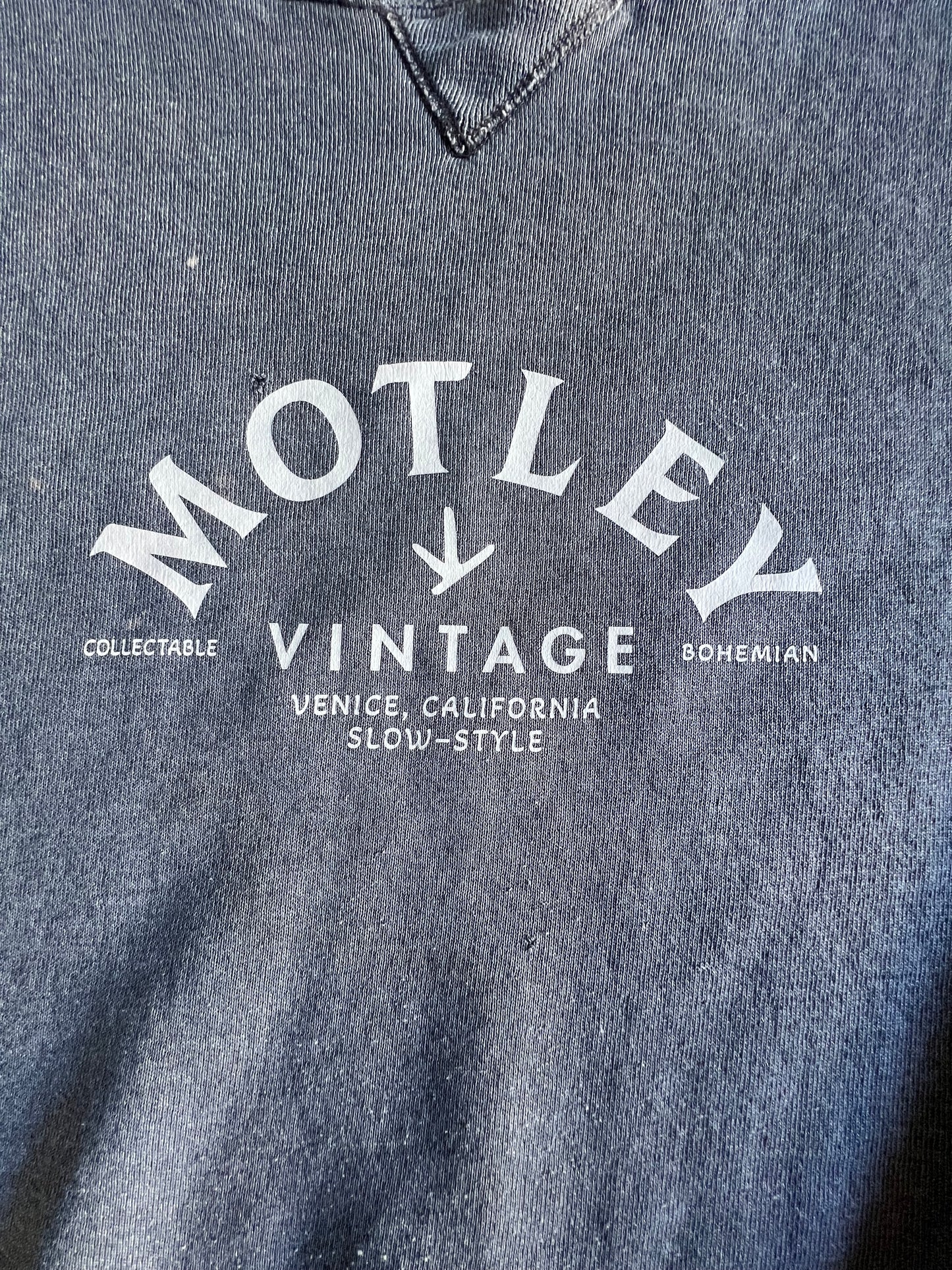 Vintage 80’s Heavily Distressed Russell Sweatshirt w/ MV Logo XL