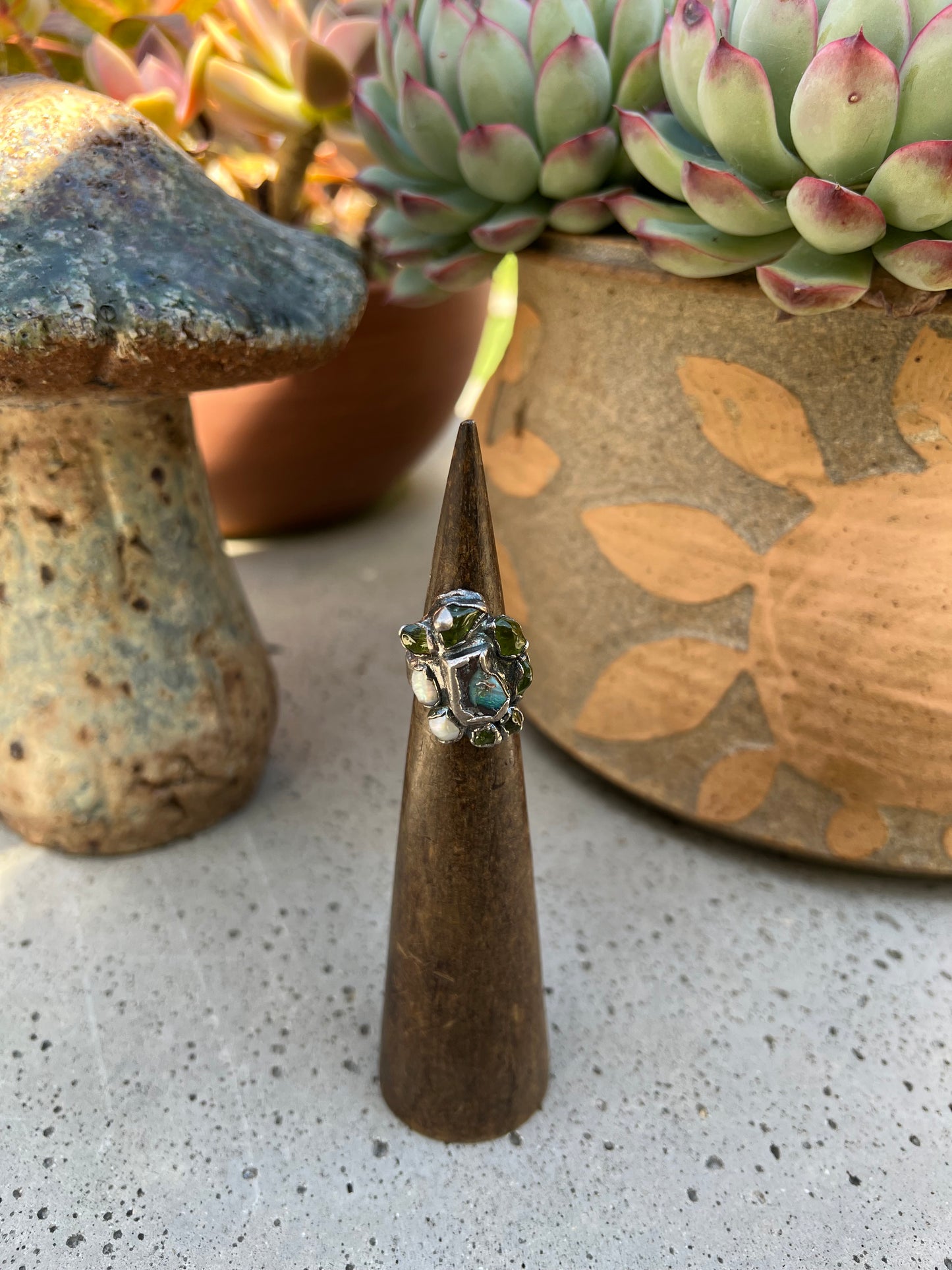 Vintage Modernist Turquoise Peridot Pearl Freeform Ring 7