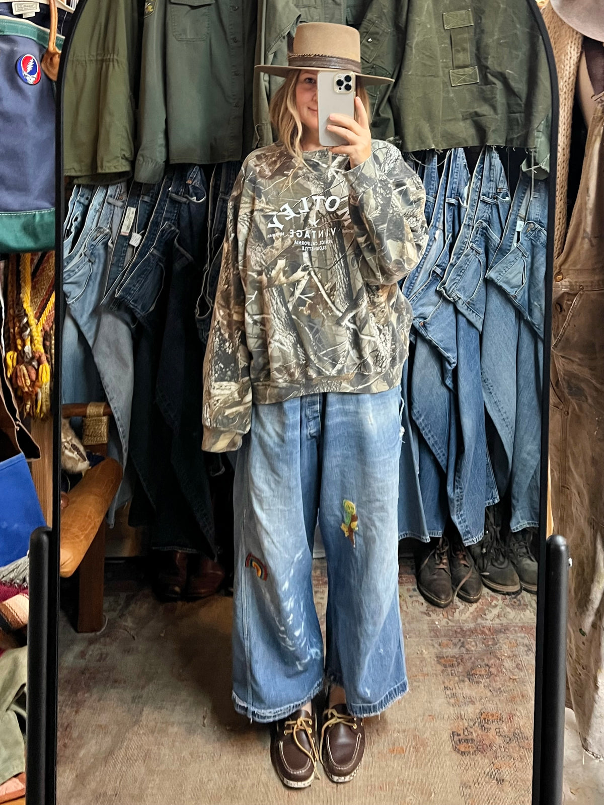 Vintage Oversized Distressed Camo Sweatshirt w/ MV Logo XXL #8