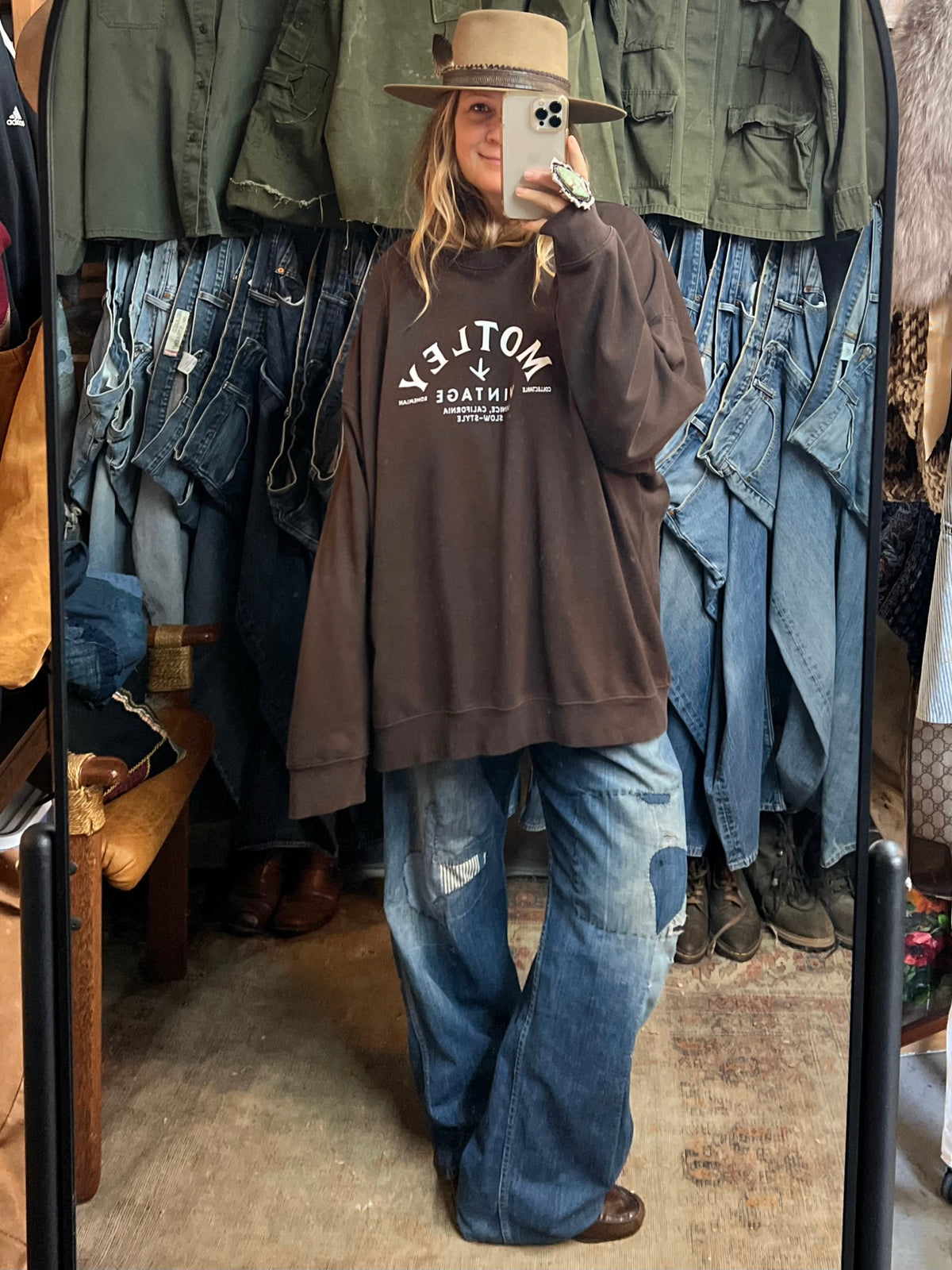 Vintage Oversized Sweatshirt w/ MV Logo XXXL #34
