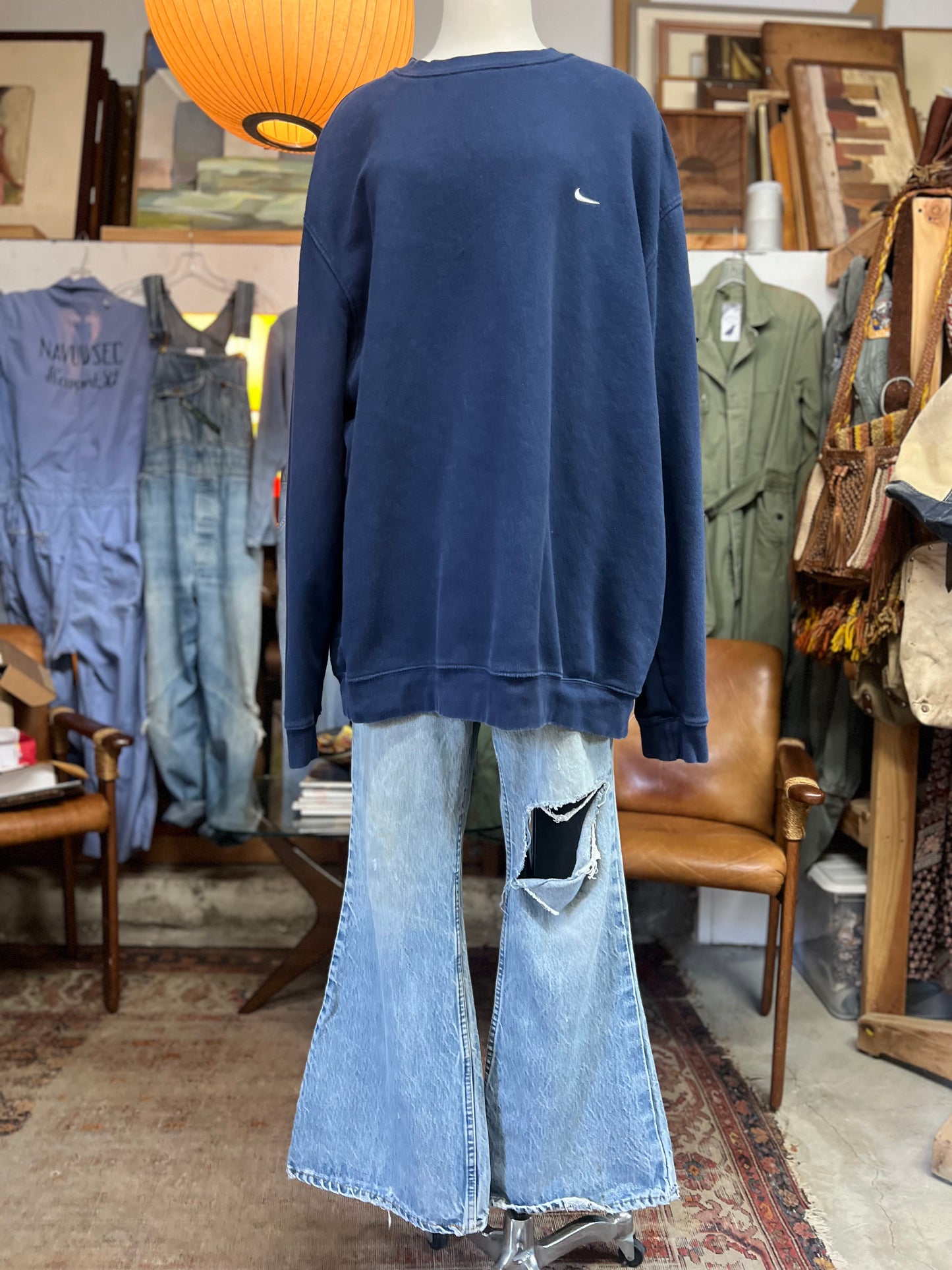 Vintage Y2K Oversized Silver Label Nike Sweatshirt 2XL
