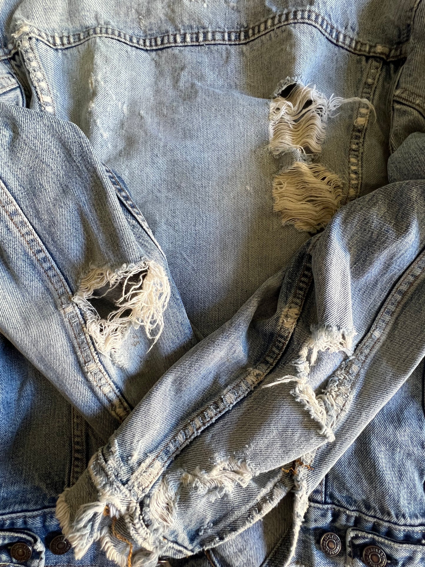 Vintage Thrashed & Distressed Levi’s Denim Jacket Harley Davidson and USA Patches