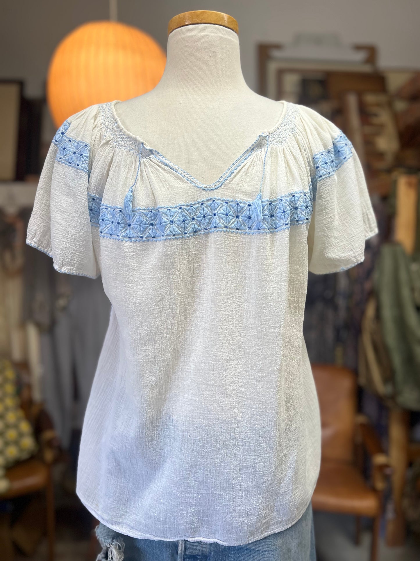 Vintage 60’s Romanian Embroidered Short Sleeve Gauze Top S/M
