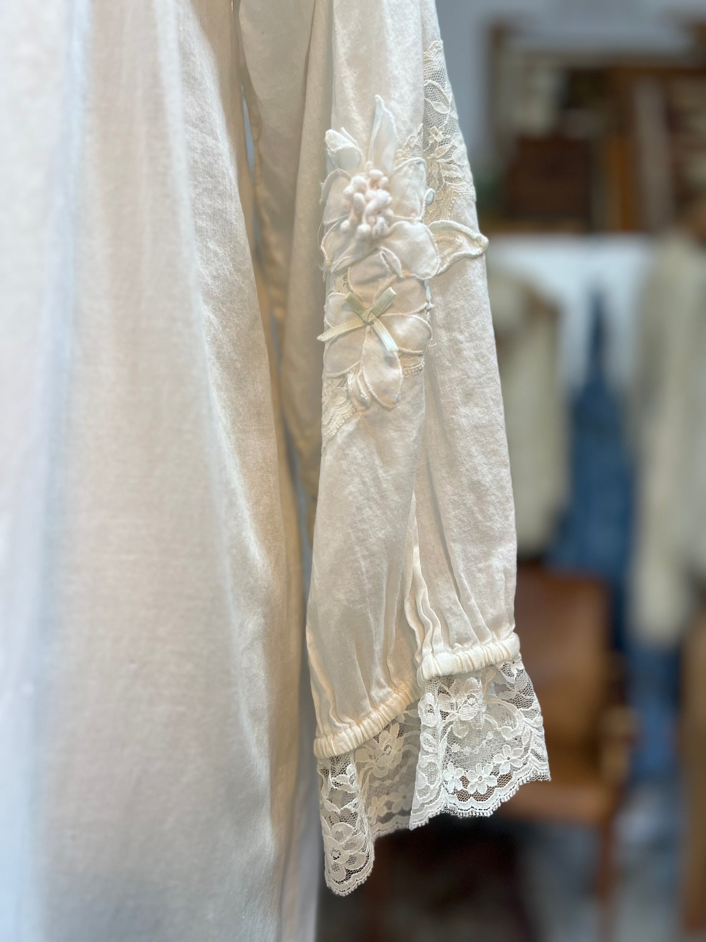 Vintage Ethereal Cotton Lace Flower Detail Peignoir P/S