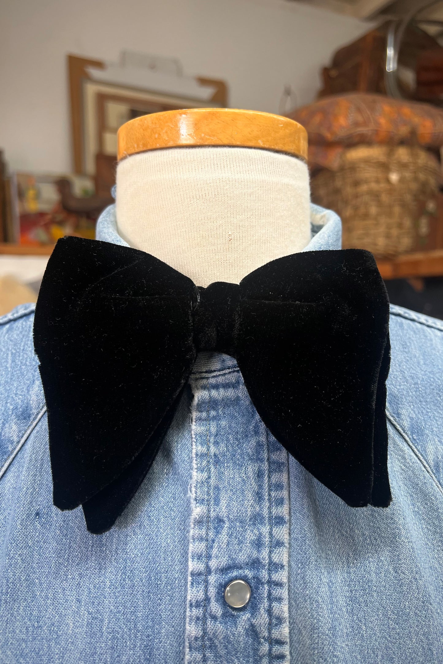 Vintage 70’s Velvet Clip On Bow Tie