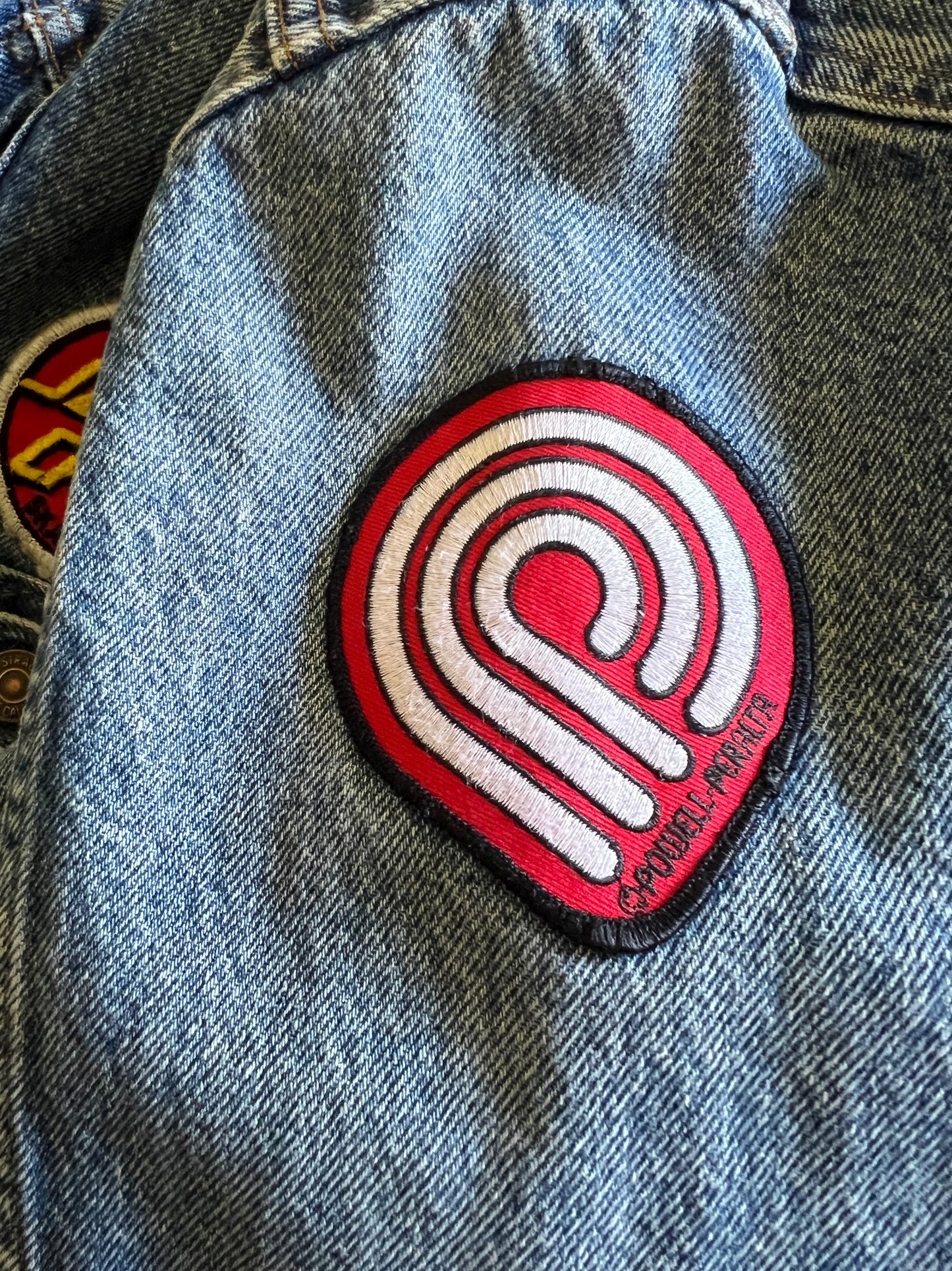 Rare Vintage 80’s Powell Peralta Bones Brigade Patch Levi’s Denim Trucker Jacket 42