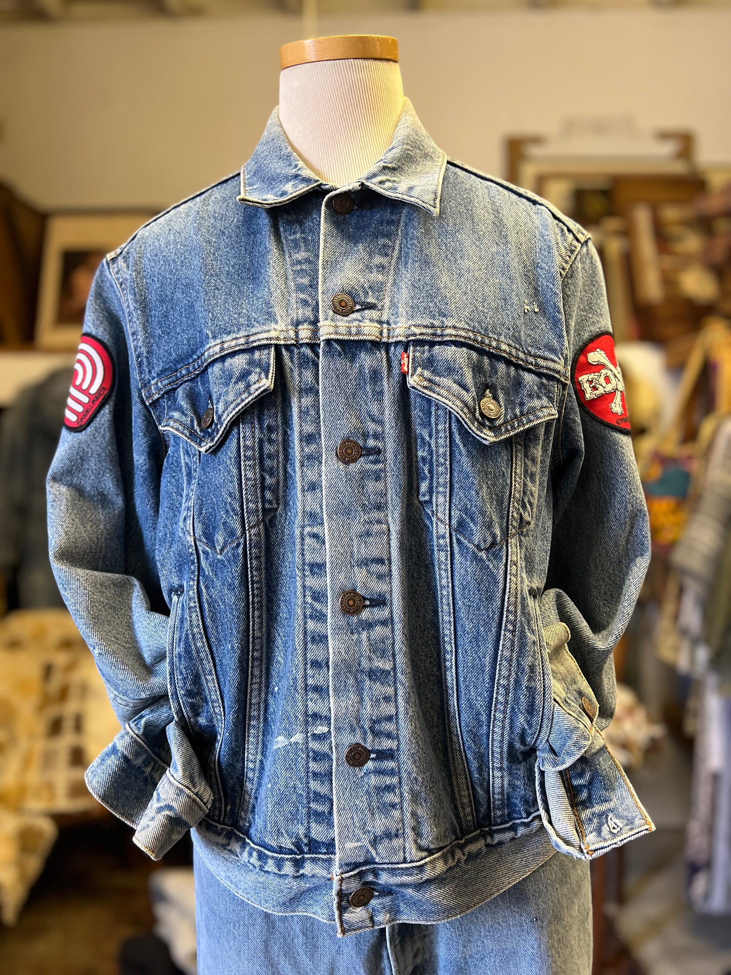 Rare Vintage 80’s Powell Peralta Bones Brigade Patch Levi’s Denim Trucker Jacket 42