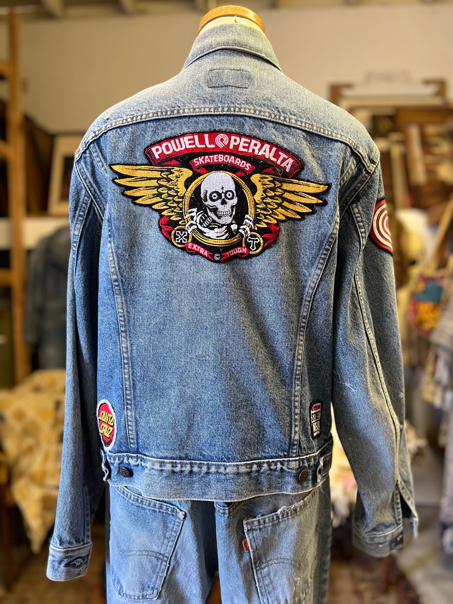 Rare Vintage 80’s Powell Peralta Bones Brigade Patch Levi’s Denim Trucker Jacket 42