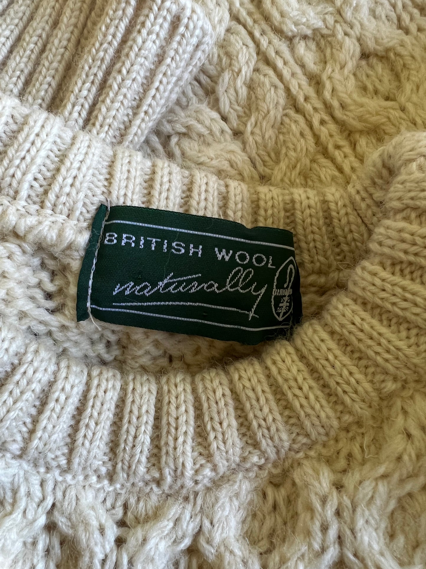 Vintage British Wool Cable Knit Fishermans Sweater Made In United Kingdom 100% New Wool