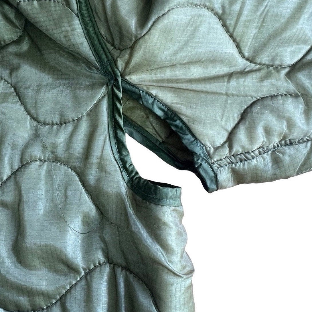 Vintage Quilted Army Jacket Liner