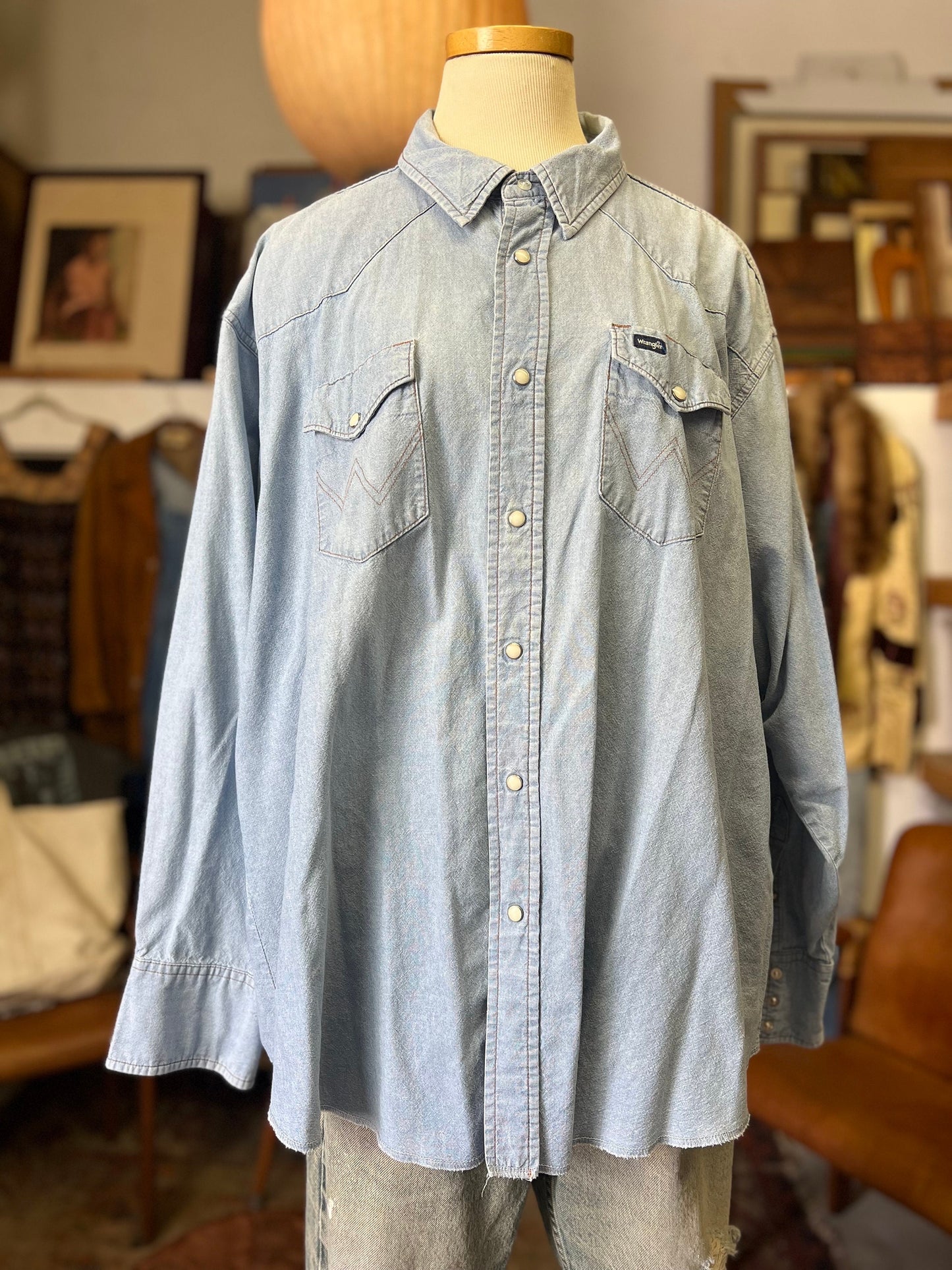Vintage Wrangler Denim Pearl Snap Front Oversized Shirt
