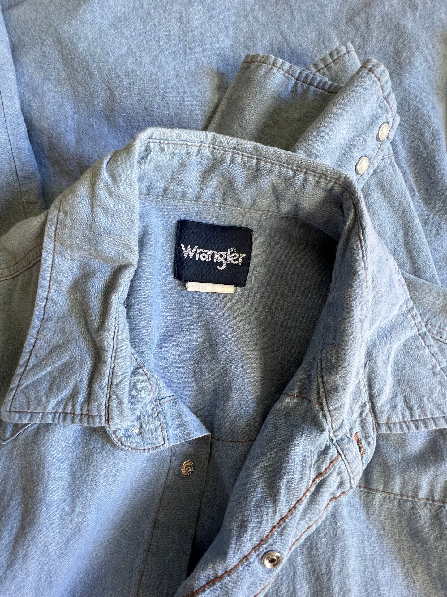Vintage Wrangler Chambray Denim Pearl Snap Front Shirt Oversized XL/XXL