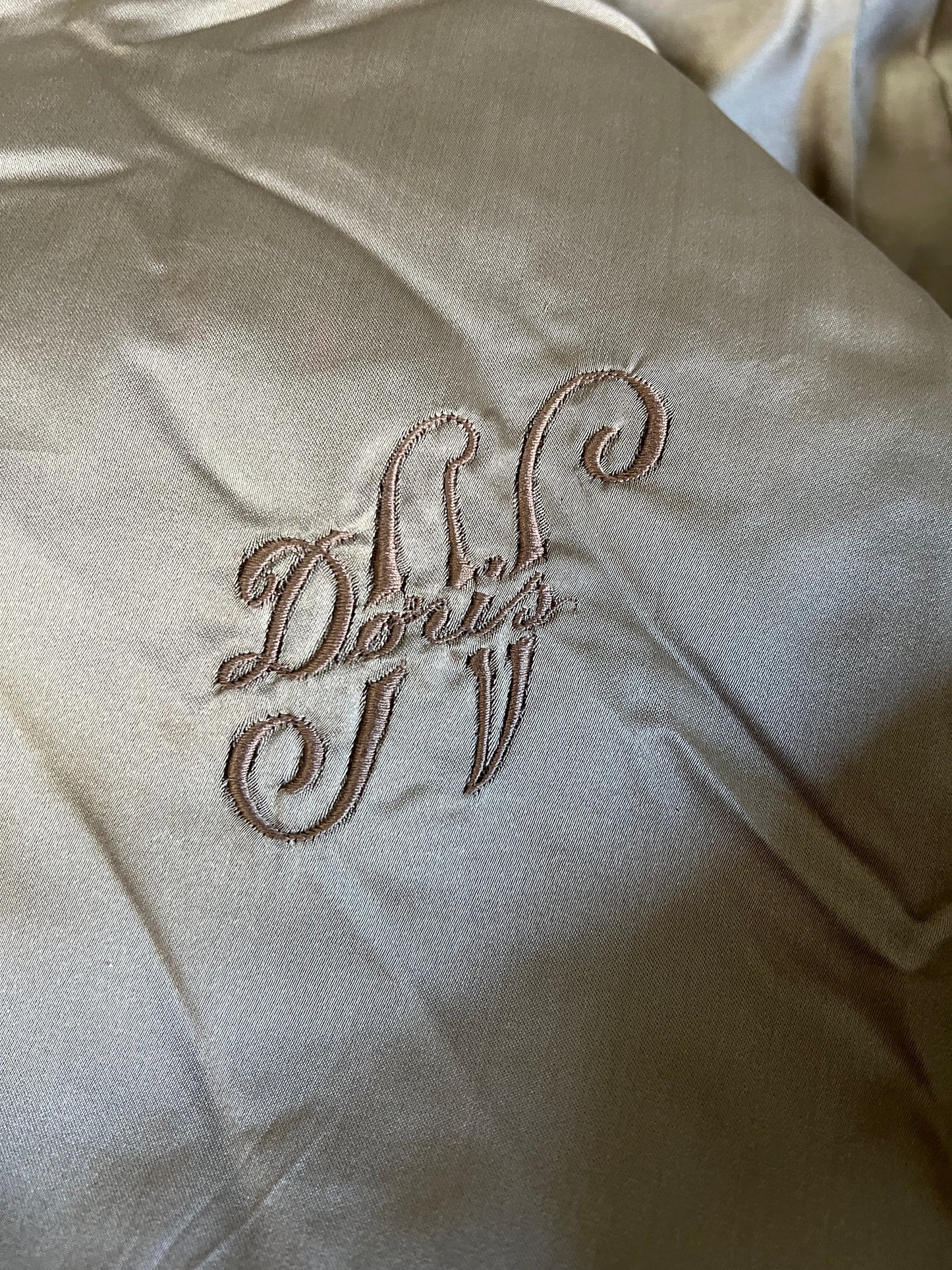 Vintage Hinshaw’s Arcadia Oversized Fur Stole