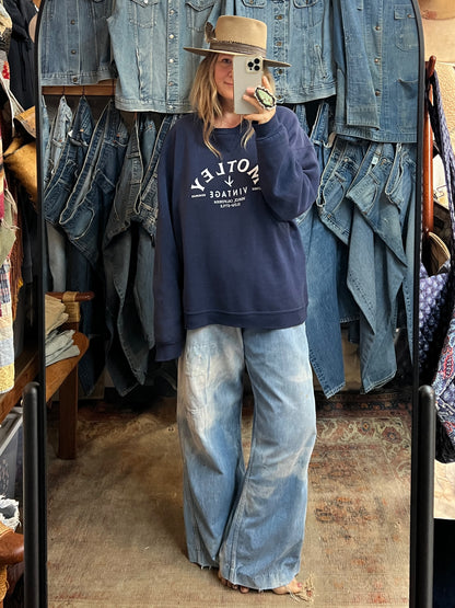 Vintage 90’s Russell Distressed Oversized Sweatshirt w/ MV Logo XXL #23