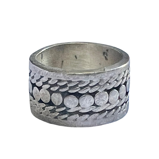 Vintage Sterling Silver Band Worn Design Size 7