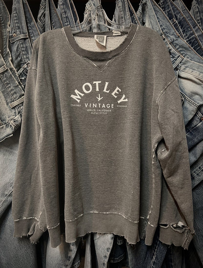 Vintage 80’s Heavily Distressed Gap Sweatshirt w/ MV Logo XL