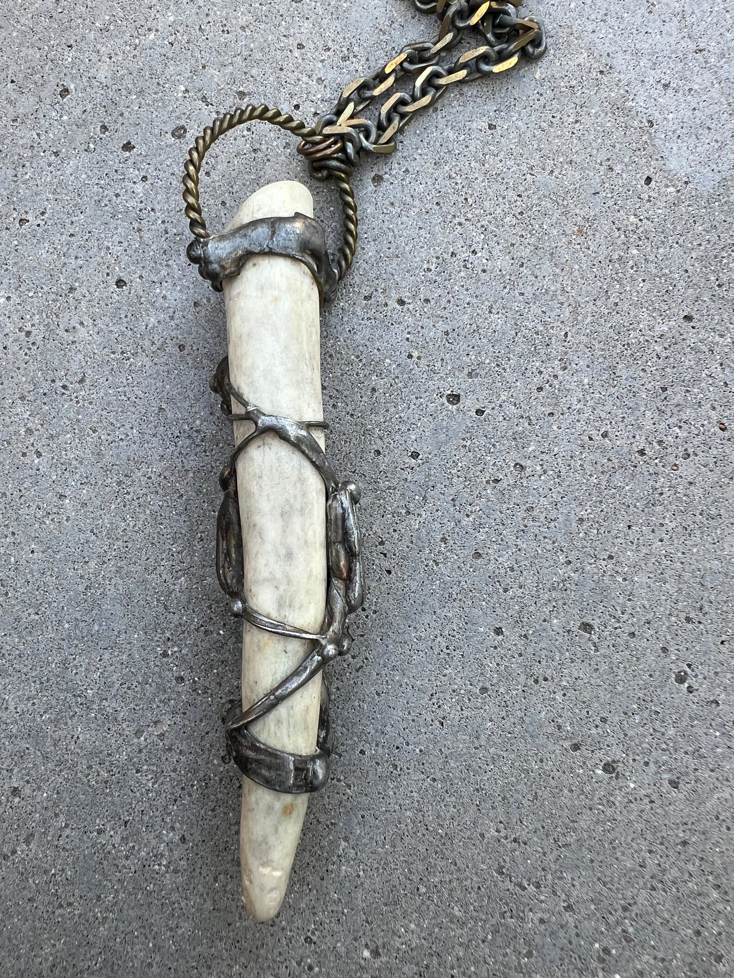 RARE Signed Mikal Winn 2014 Crystal Antler Brutalist Statement Necklace