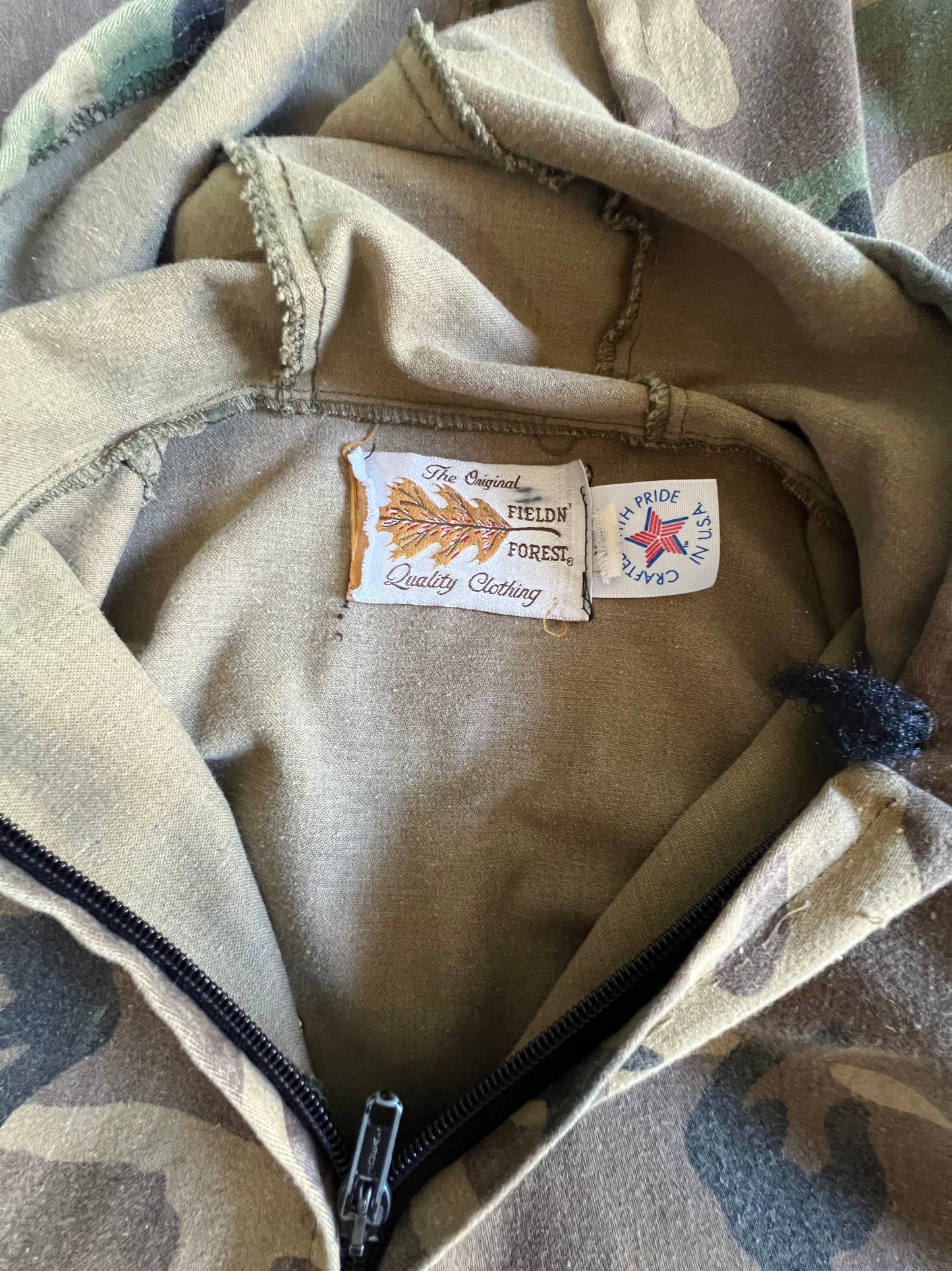 Vintage 80’s Field n’ Forest Hooded Camo Zip Front Jacket