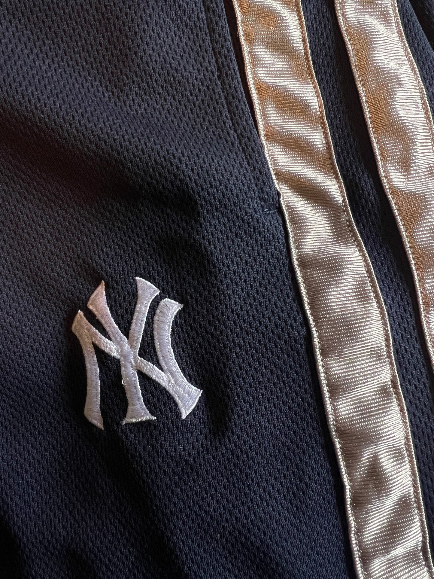 Super Rare Vintage 80’s/90’s New York Yankees MLB True Fan Track Pants Metallic Stripe XXL