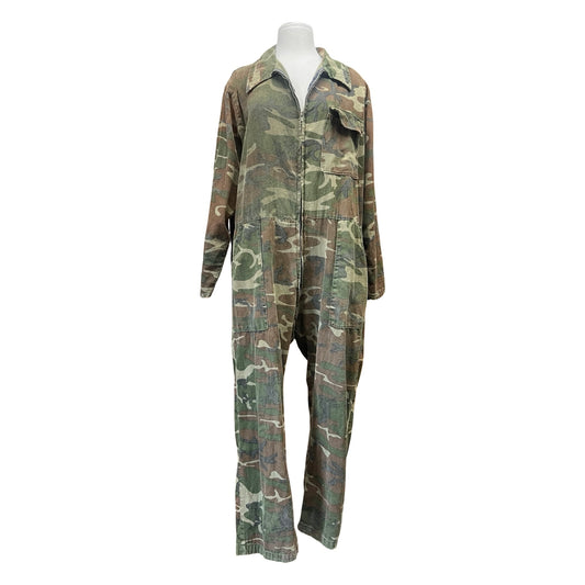 Vintage 1970’s Oversized KMart Zip Front Camo Jumpsuit XL/XXL