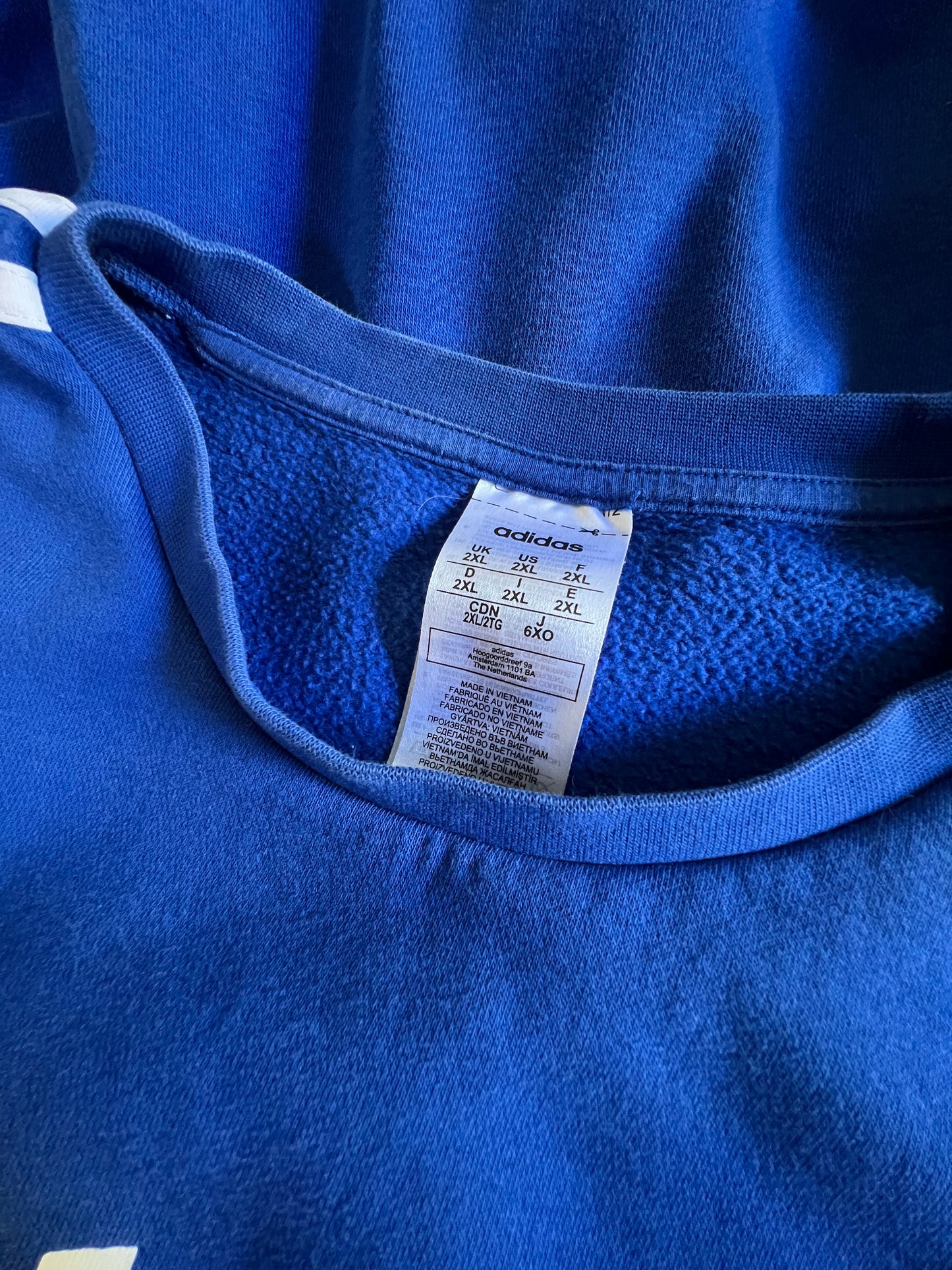 Vintage 90’s Adidas Three Stripe Crewneck Sweatshirt 2XL