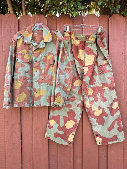 Vintage 1960’s Italian San Marco Camouflage Suspender Cargo Pants 34X27