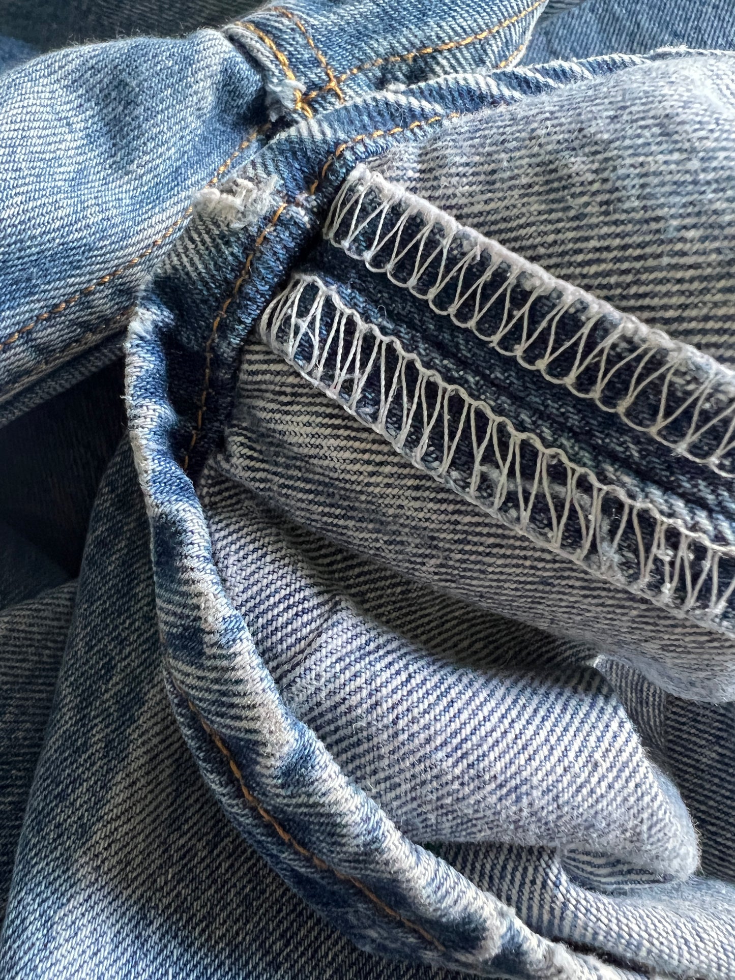 Vintage Levi’s 501 Worn to Perfection 36 x 27