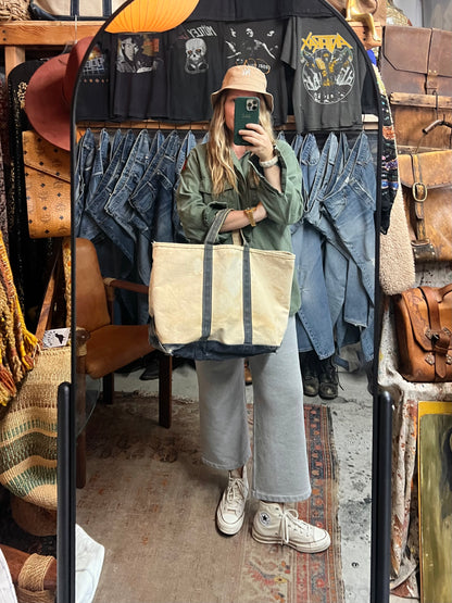 Rare Vintage 70’s/80’s Sawtooth Label Heavily Distressed LL Bean Faded Navy Boat & Tote Bag