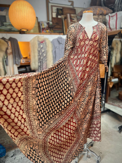 Very Rare Collectible India Imports of Rhode Island 70’s Silk Block Print Dress