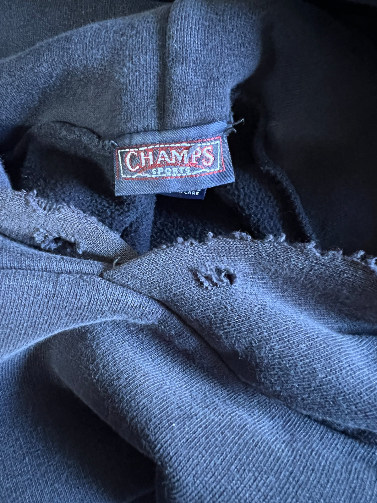 Vintage Oversized Distressed Champs Hoodie w/ MV Logo #31
