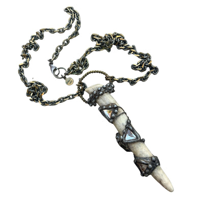 RARE Signed Mikal Winn 2014 Crystal Antler Brutalist Statement Necklace
