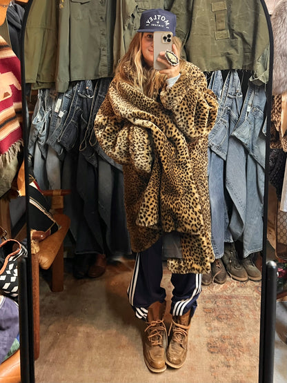 Vintage 1980’s Oversized Faux Fur Leopard Print Coat  XXL