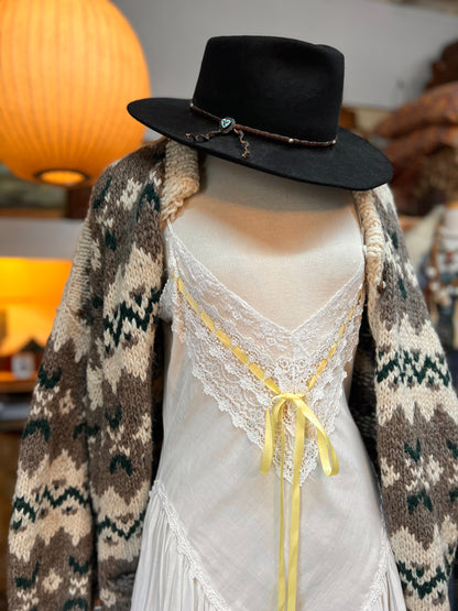 Vintage 70’s Hand Knit in Ecuador Bohemian Wool Cardigan XL