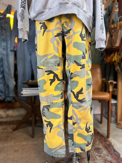 Vintage Yellow Double Knee Camouflage Cargo Pants 35