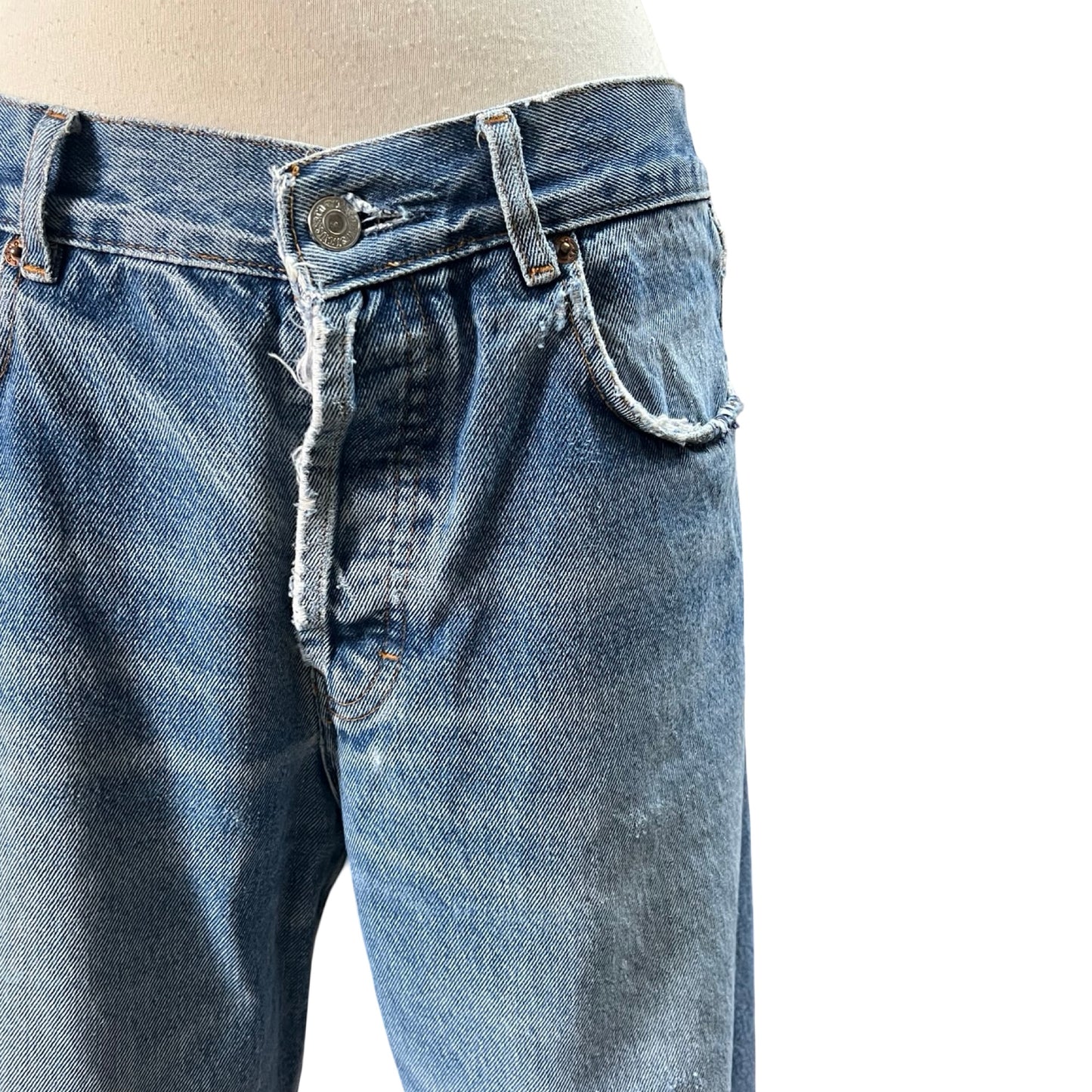 Vintage Levi’s 501 Faded and Worn to Perfection! 34x26