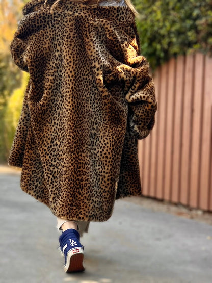 Vintage 1980’s Oversized Faux Fur Leopard Print Coat  XXL