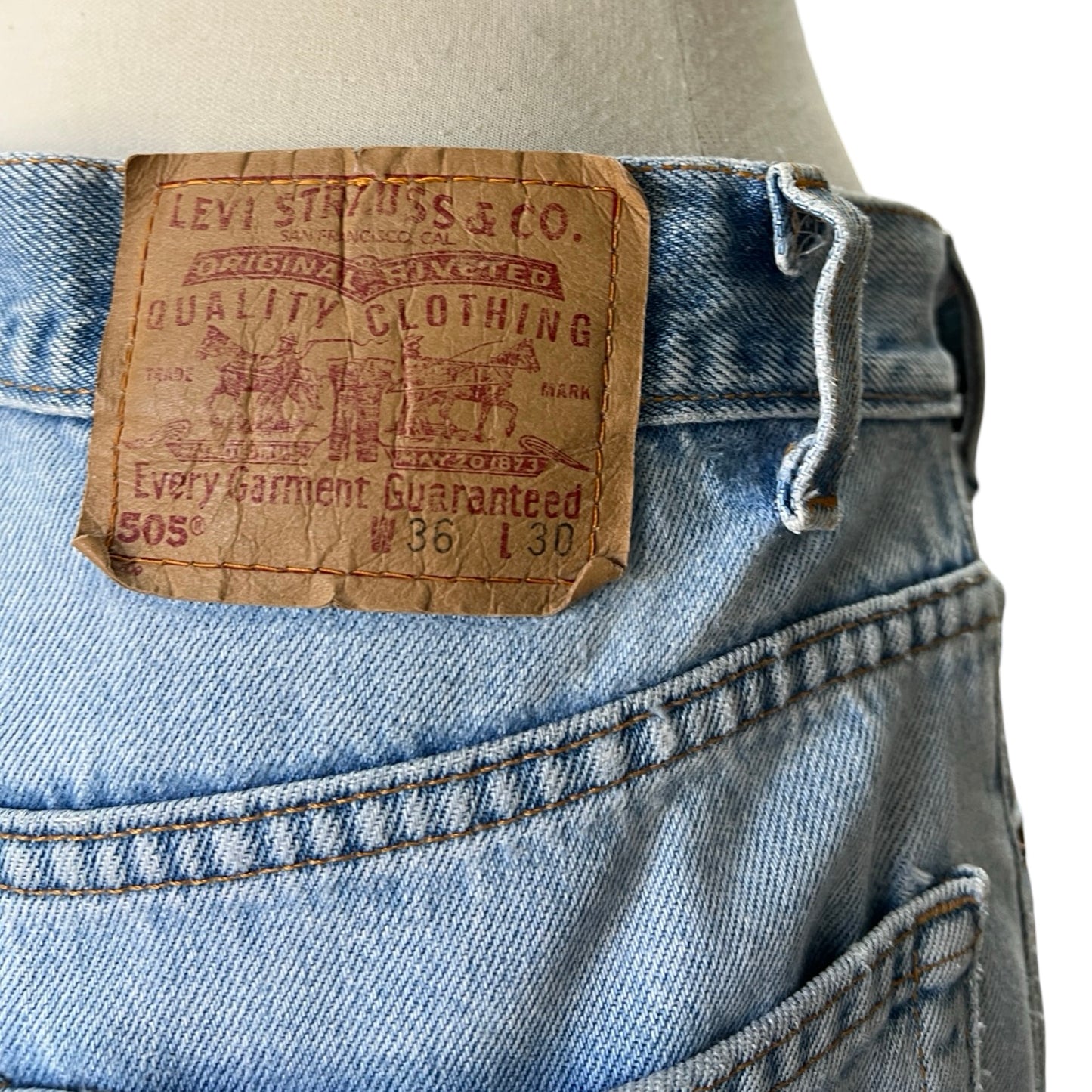 True Vintage Faded Blank Tag Levi’s 505 Made In Texas USA 34X26